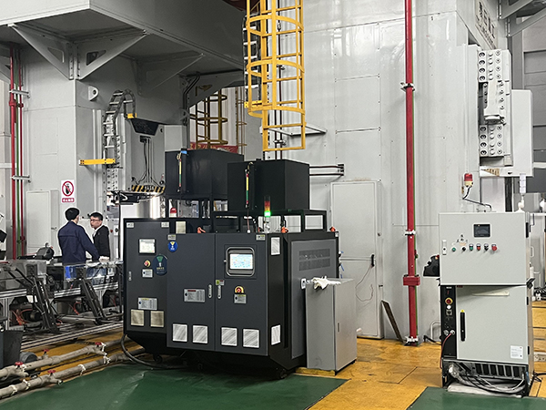 熱塑成型件LFT-D生產線雙溫油溫機