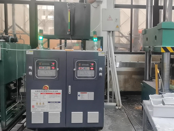SMC電表箱成型熱壓機加熱模溫機——應(yīng)用案例