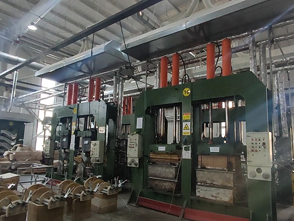 油式熱壓機(jī)模溫機(jī)
