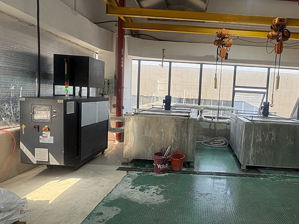 牙刷毛原料熔融堿水池控溫96KW模溫機(jī)
