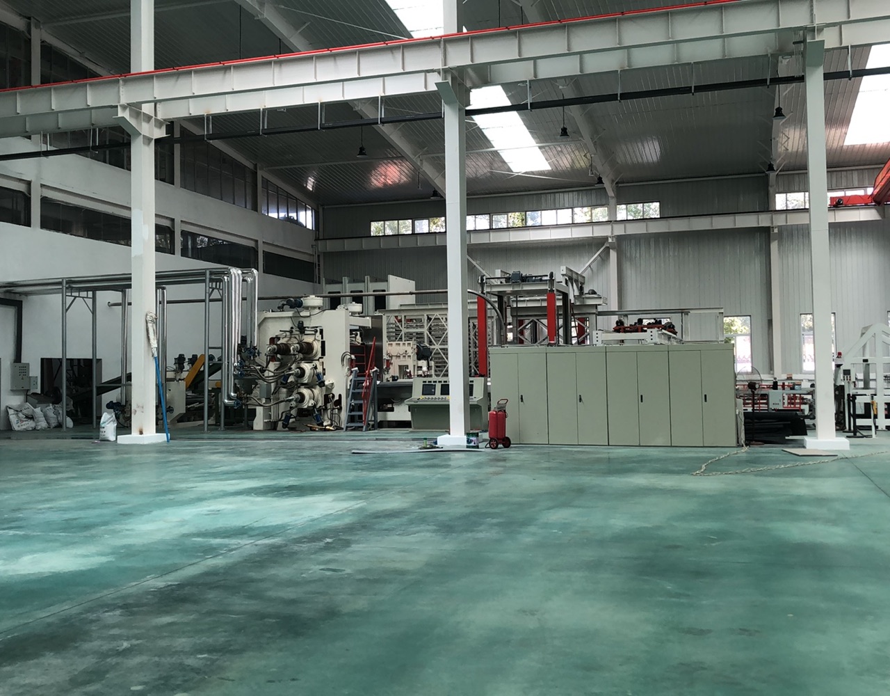PVC板材生產(chǎn)多層壓機(jī)1200KW有機(jī)熱載體爐——應(yīng)用案例
